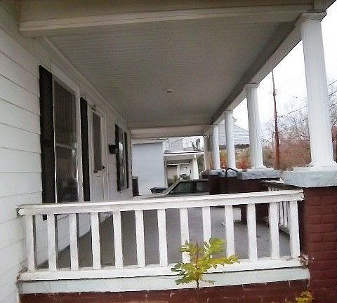 4th image of 605 W Liberty St