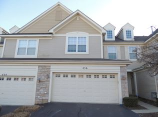 456 Vaughn Cir, Aurora, IL 60502