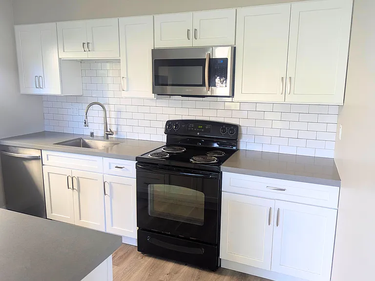407 Orange St — Photo 11
