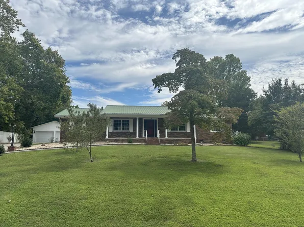 141 Oak Cir, Rocky Top, TN 37769