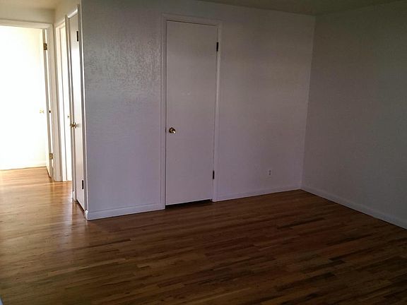 5th image of 332 S McKinley St