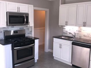 205 2nd Ave #2, Woonsocket, RI 02895