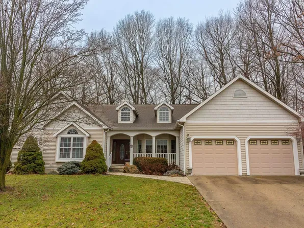 24 White Tail Cir, Williamsport, IN 47993