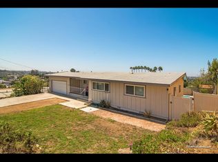 808 Smith Dr, Vista, CA 92084