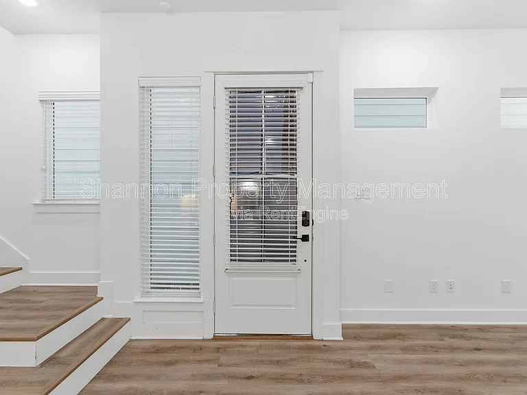 4605 Lavatera St — Photo 3