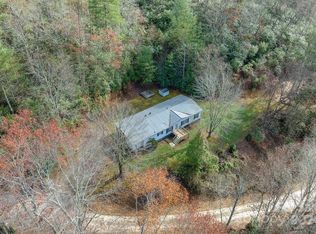 80 Viola Ln, Balsam Grove, NC 28708