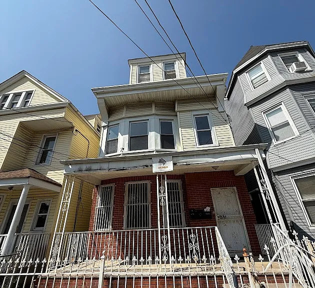 201 S 11th St #3F — Photo 1
