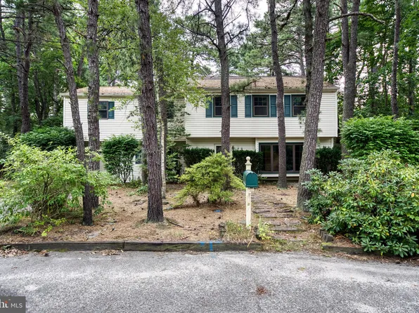 6 Kirkbridge Ct, Marlton, NJ 08053