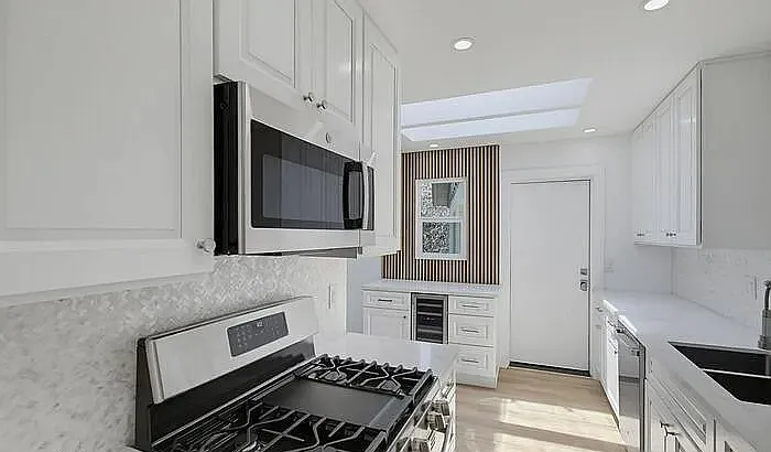 6304 Lorca Dr — Photo 12