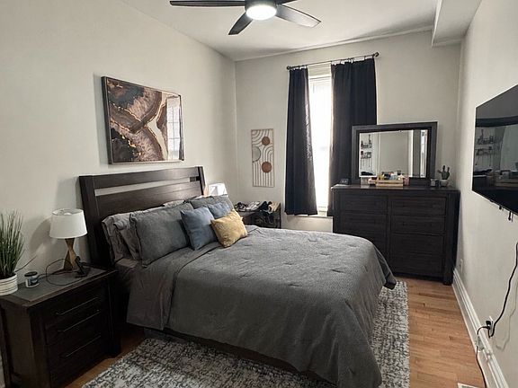 3rd image of 2422 McNair Ave Floor 1