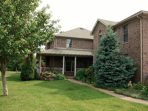 3rd image of 236 Marengo Dr
