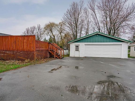 4th image of 116 Potter Ave