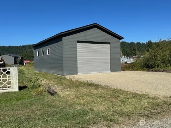 521 Three Lakes Road, Cle Elum, WA 98922