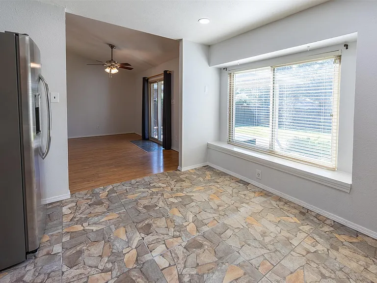 1512 Jabbet Dr — Photo 8
