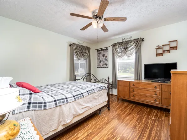 5504 Pinetree Drive, Fort Pierce, FL 34982