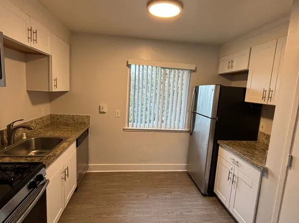 Sutter Crossing Apartments