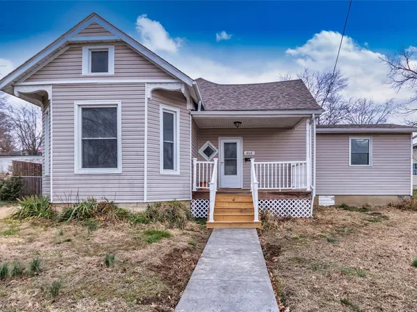 606 Jefferson St, De Soto, MO 63020