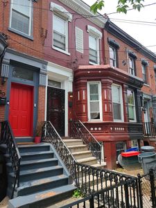 51 Park St, Jersey City, NJ, 07304