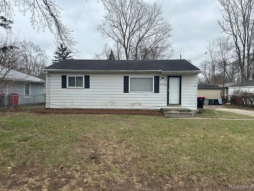 27223 Adelein Dr photo 1