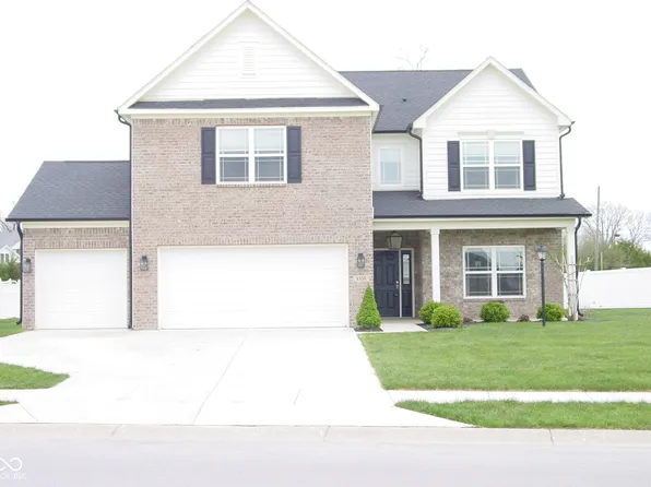 4556 W Lakeway Dr, New Palestine, IN 46163