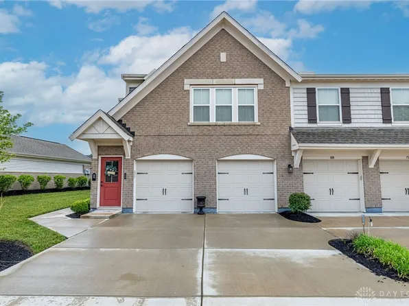 84 Old Pond Rd, Springboro, OH 45066