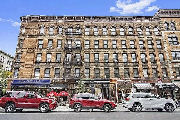 Rented by Compass | media 11