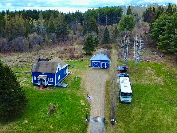 5th image of 905 Presque Isle Road