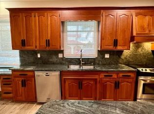 323 Cardinal Ave, Boca Raton, FL 33486