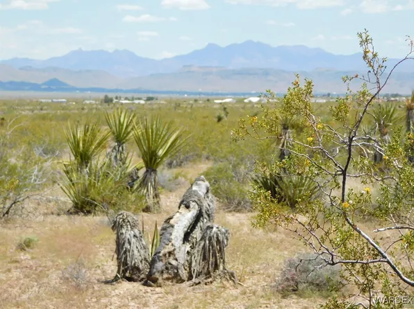 Lots 13 & 14 N Escuela Rd, Golden Valley, AZ 86413