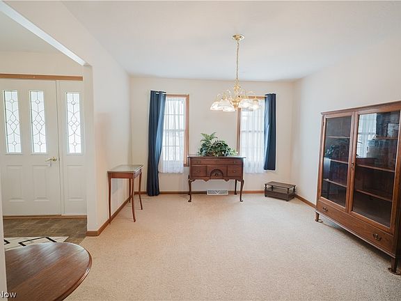 5th image of 6041 Ridge Run Dr NW