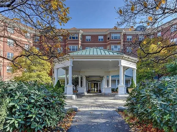 355 Blackstone Blvd Unit 330, Providence, RI 02906