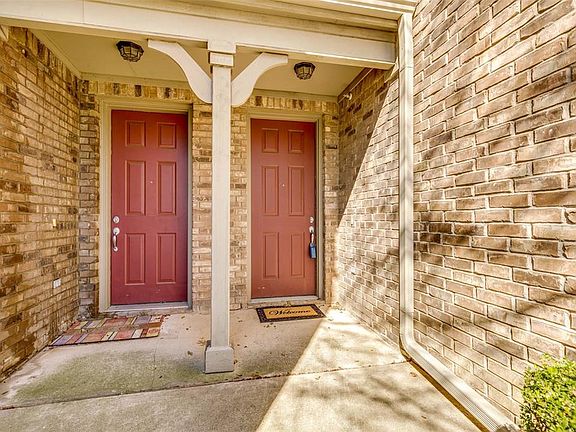 3rd image of 333 Metropolitan Dr
