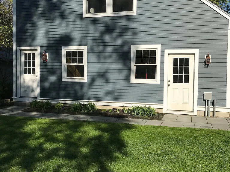 8 Ashcroft Rd — Photo 1