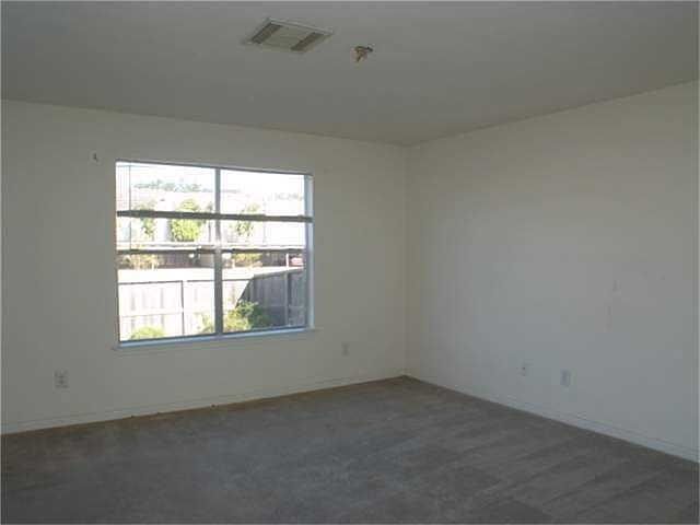 2nd image of 2133 Whittier Dr