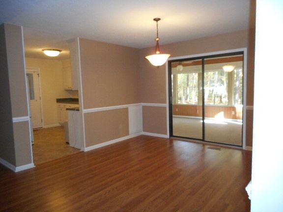 3rd image of 8003 Royal Dr