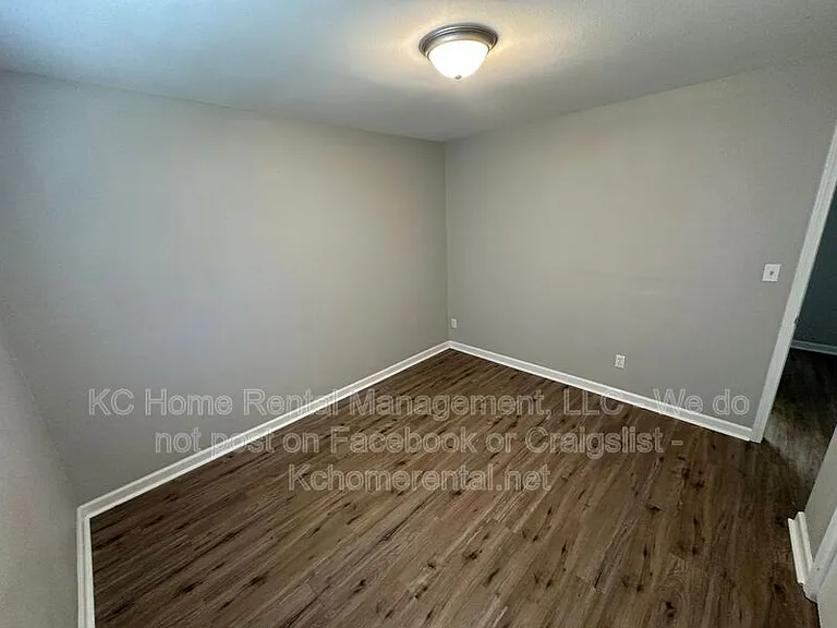 13428 Spring St #7 — Photo 14