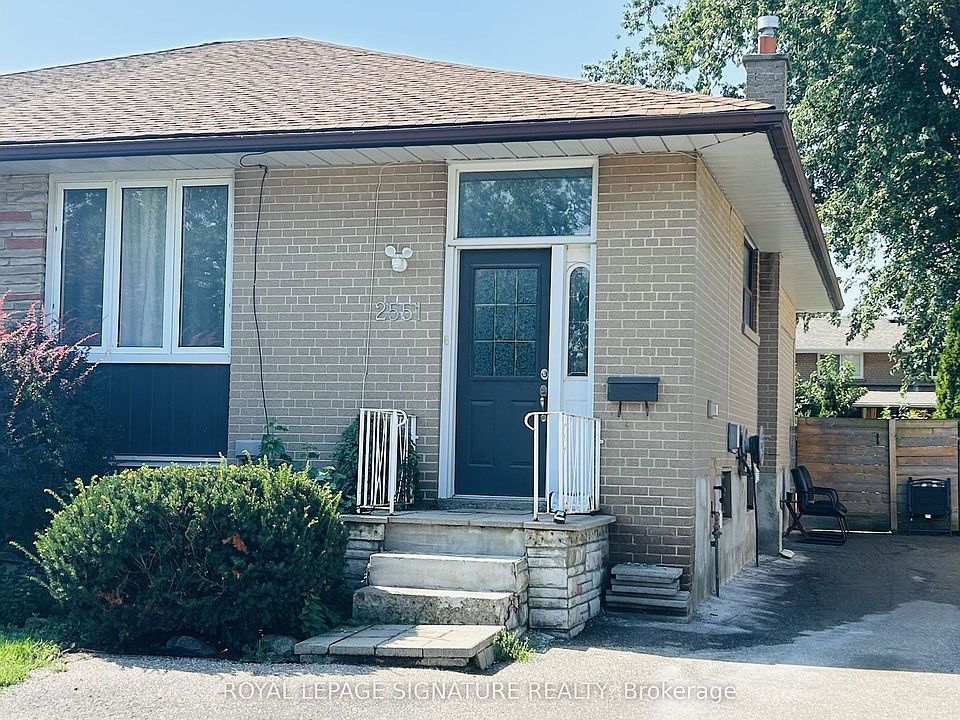 1st image of 2551 Padstow Cres