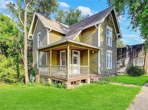 1111 5th Ave, Leavenworth, KS 66048