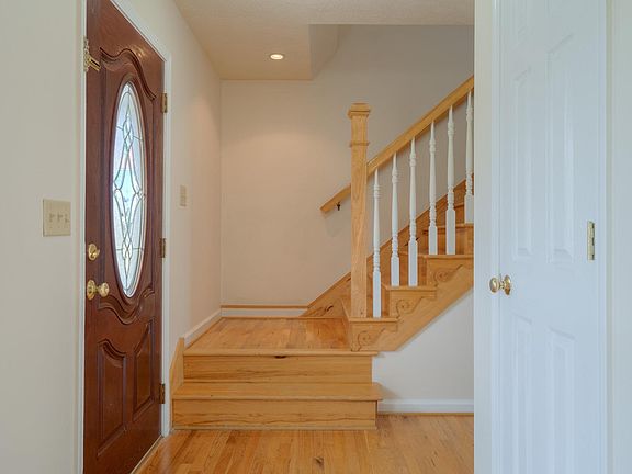 4th image of 6674 South Dr