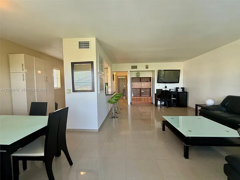 467 Golden Isles Dr #310 — Photo 3