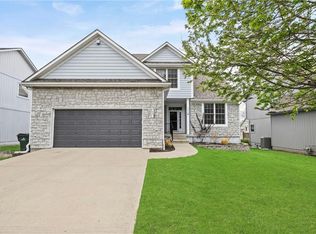 2638 Catalpa St, Olathe, KS 66061