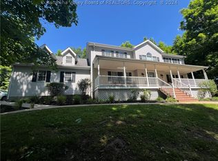 1171 Ridgewood Dr, Point Pleasant, WV 25550