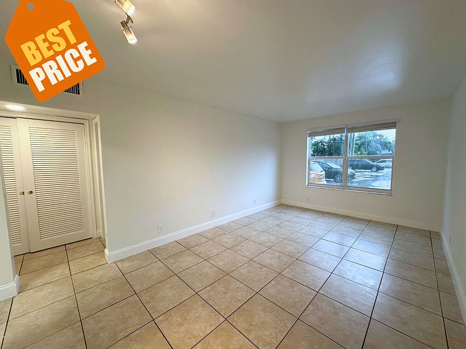 1st image of 1118 N 15th Ave #4
