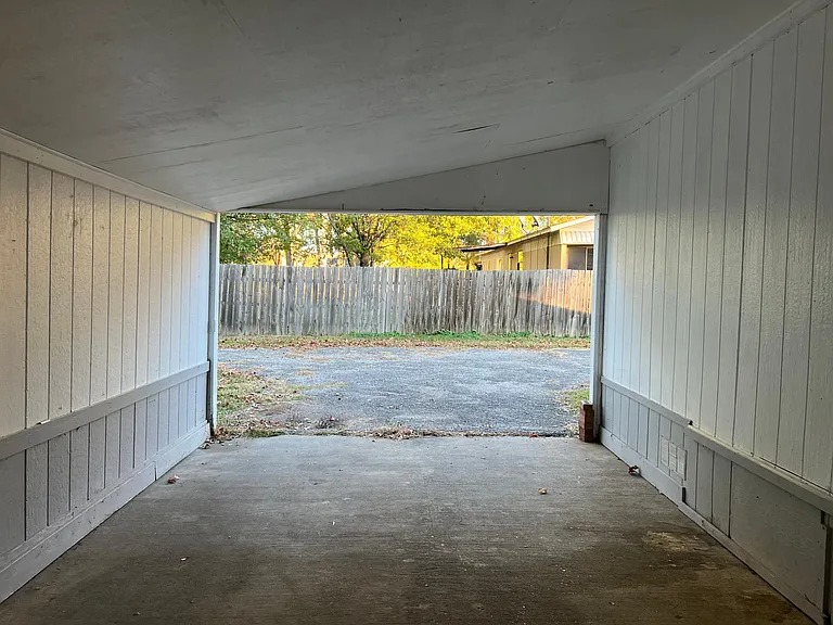 108 Grafton Dr — Photo 10