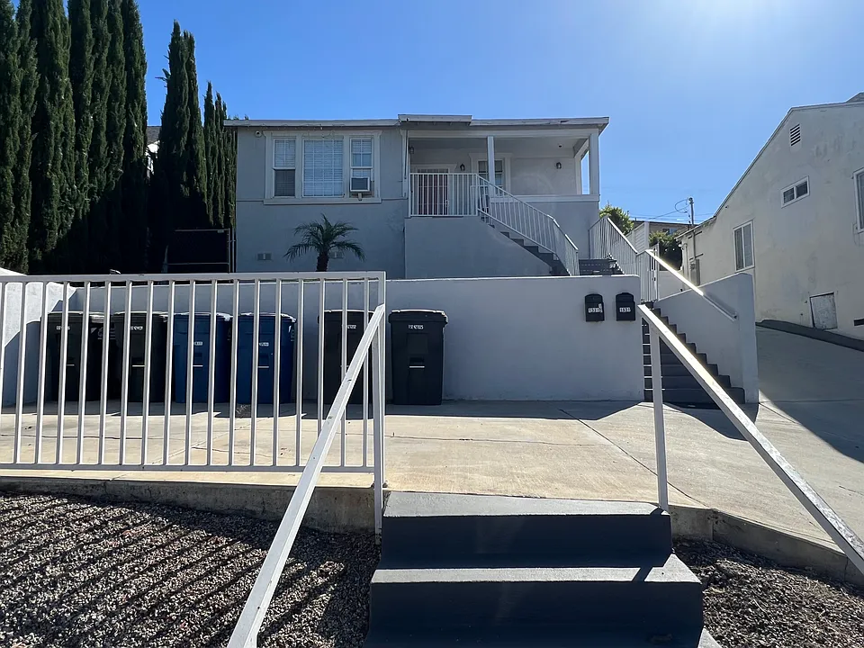 1531 N Herbert Ave #1/2