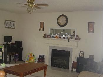 4th image of 79 Westminster Dr