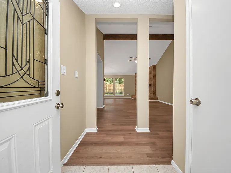 15 Brentwood Oaks Ct — Photo 6