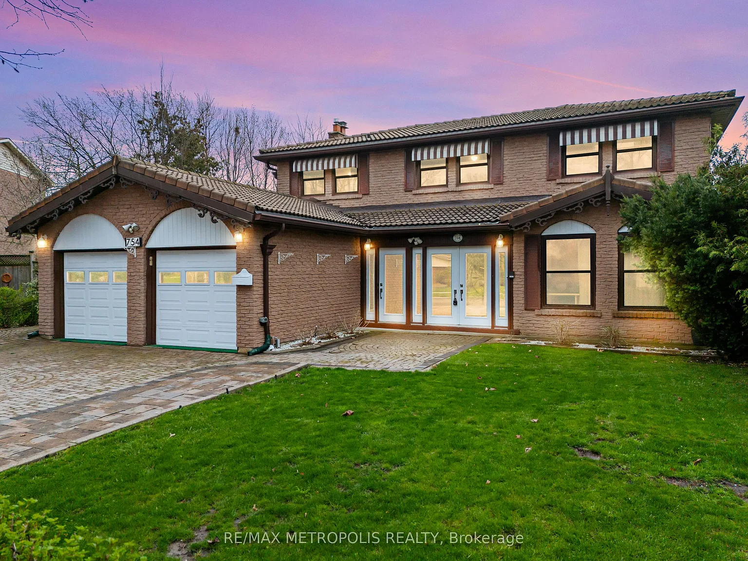 4 bed, $3,200 — Photo 2