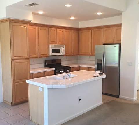 3rd image of 311 Sycamore Dr