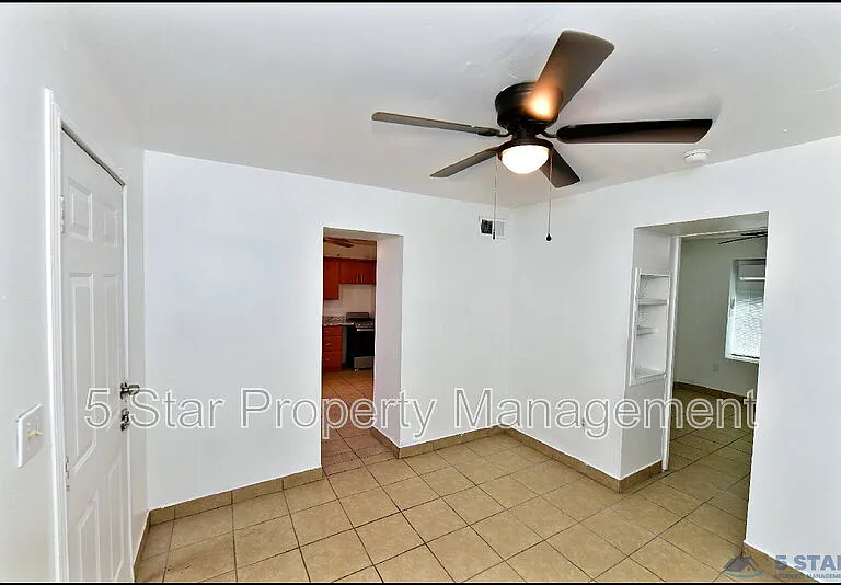 1908B Olive Ave — Photo 18